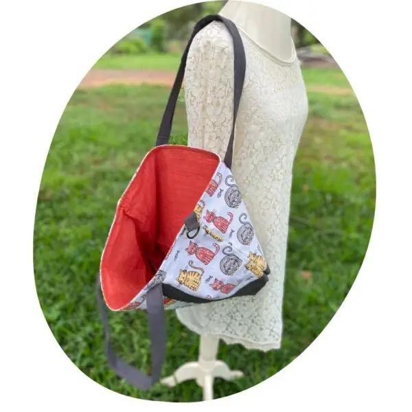 Upcycled Market Bag – Cat Canvas with Brown Cotton Base - Image 6